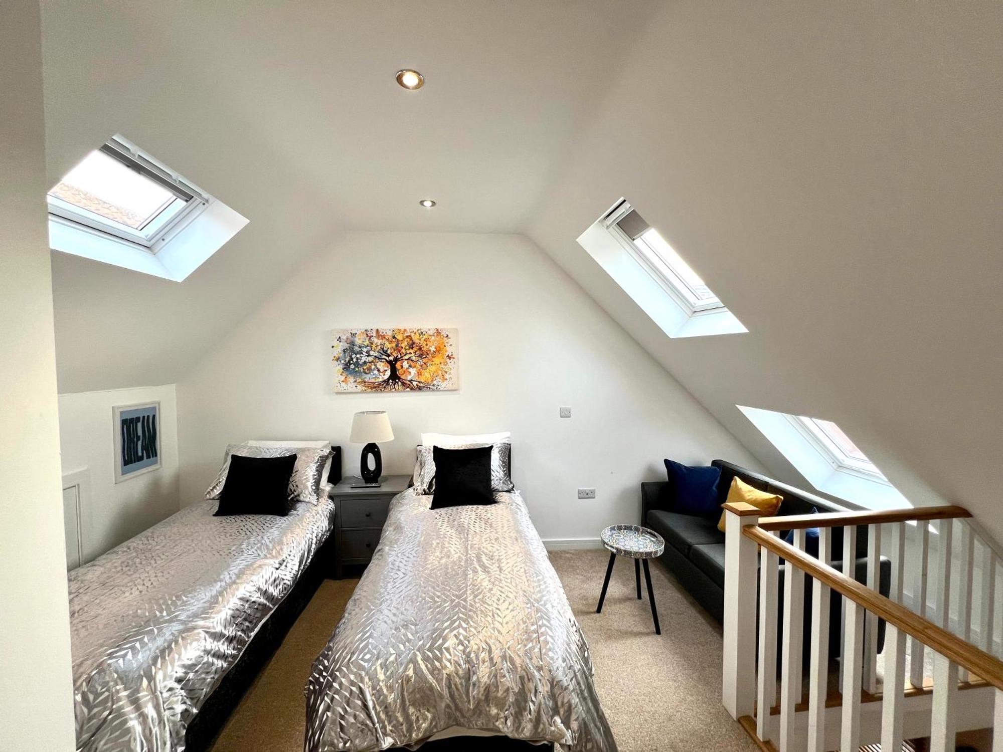 Glastonbury Sacred Vault, 1 Bedroom Aptartment Split Level, Sleeps 3 Exterior photo